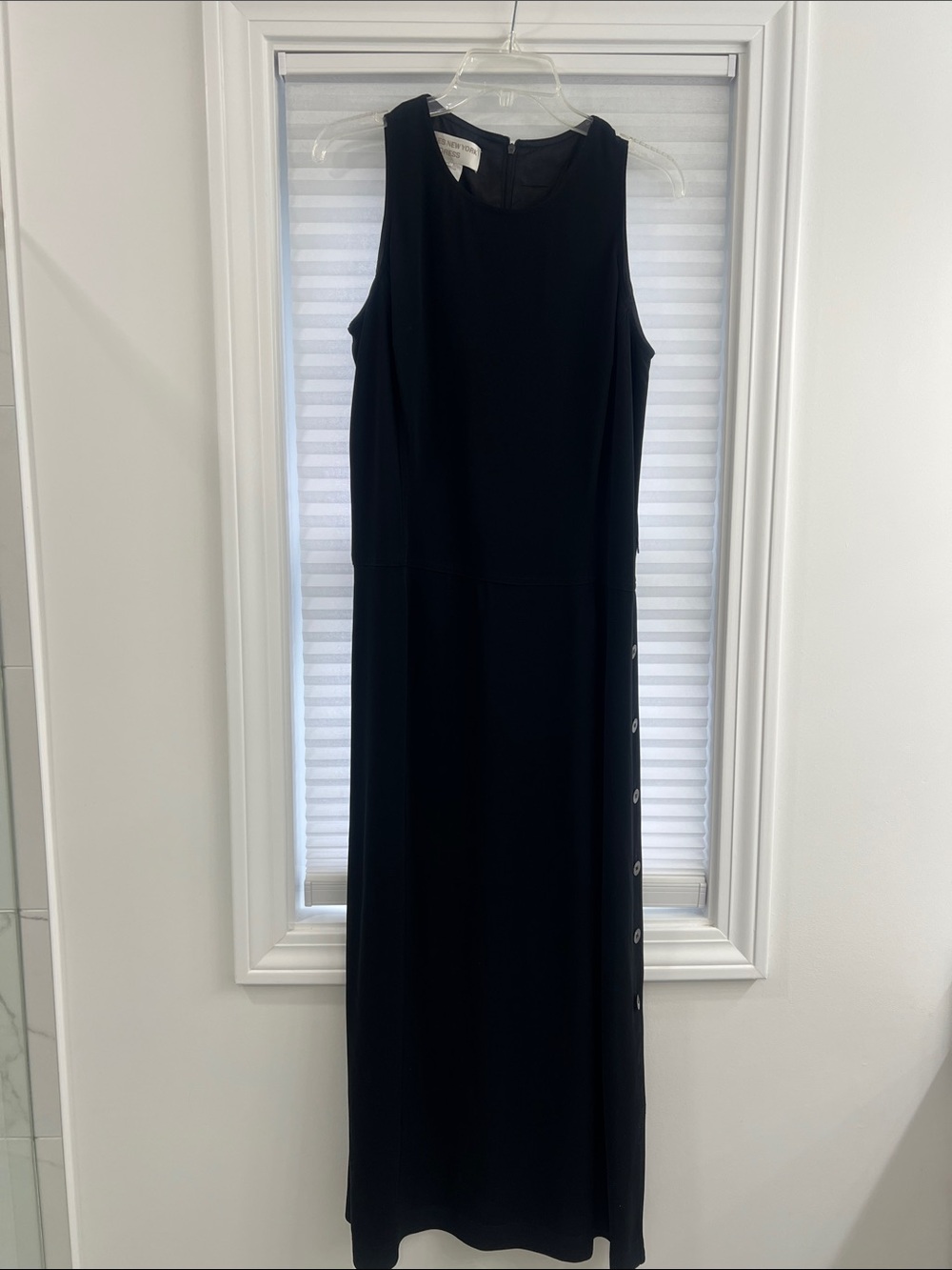 Jones New York Black Sleeveless Maxi Dress with Side Buttons